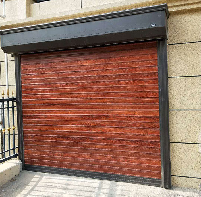 濟南正琪門業教你如何選購遙控車庫門