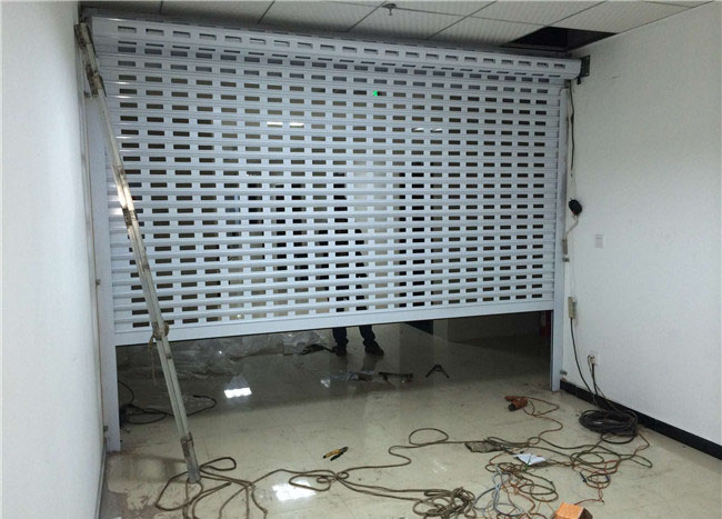 濟南卷簾門廠家為大家詳細(xì)介紹電動卷簾門故障維修大全，建議收藏！