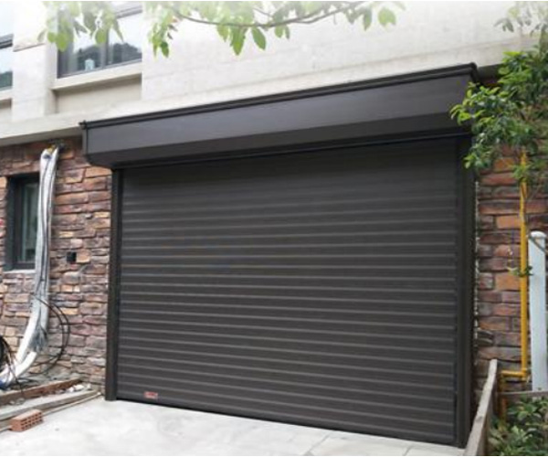 濟南電動卷簾門在選材和使用中應注意哪些問題！